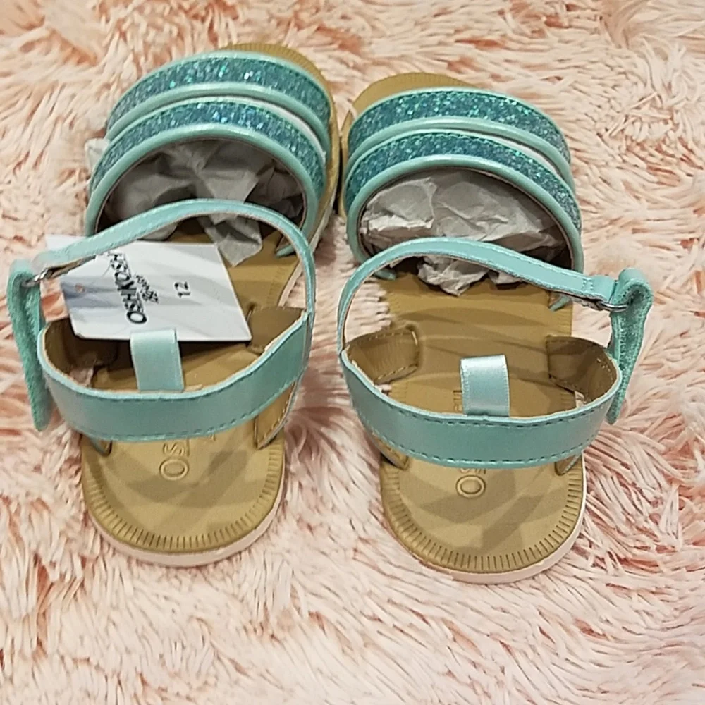 Oshkosh B'gosh sandals with velcro closure